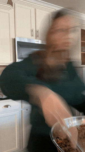 elizabeth-mccravy-freezer-meal-prep-guide watch me freezer meal prep for postpartum