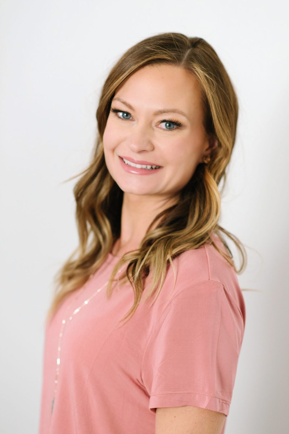 building-a-podcast-as-a-service-based-business Stephanie King shares about building an online course and podcast business