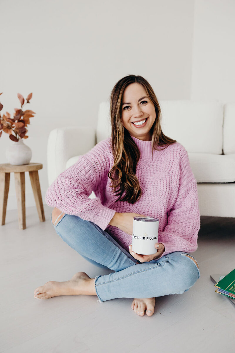 Elizabeth-McCravy-Maternity-Studio-Shoot-40