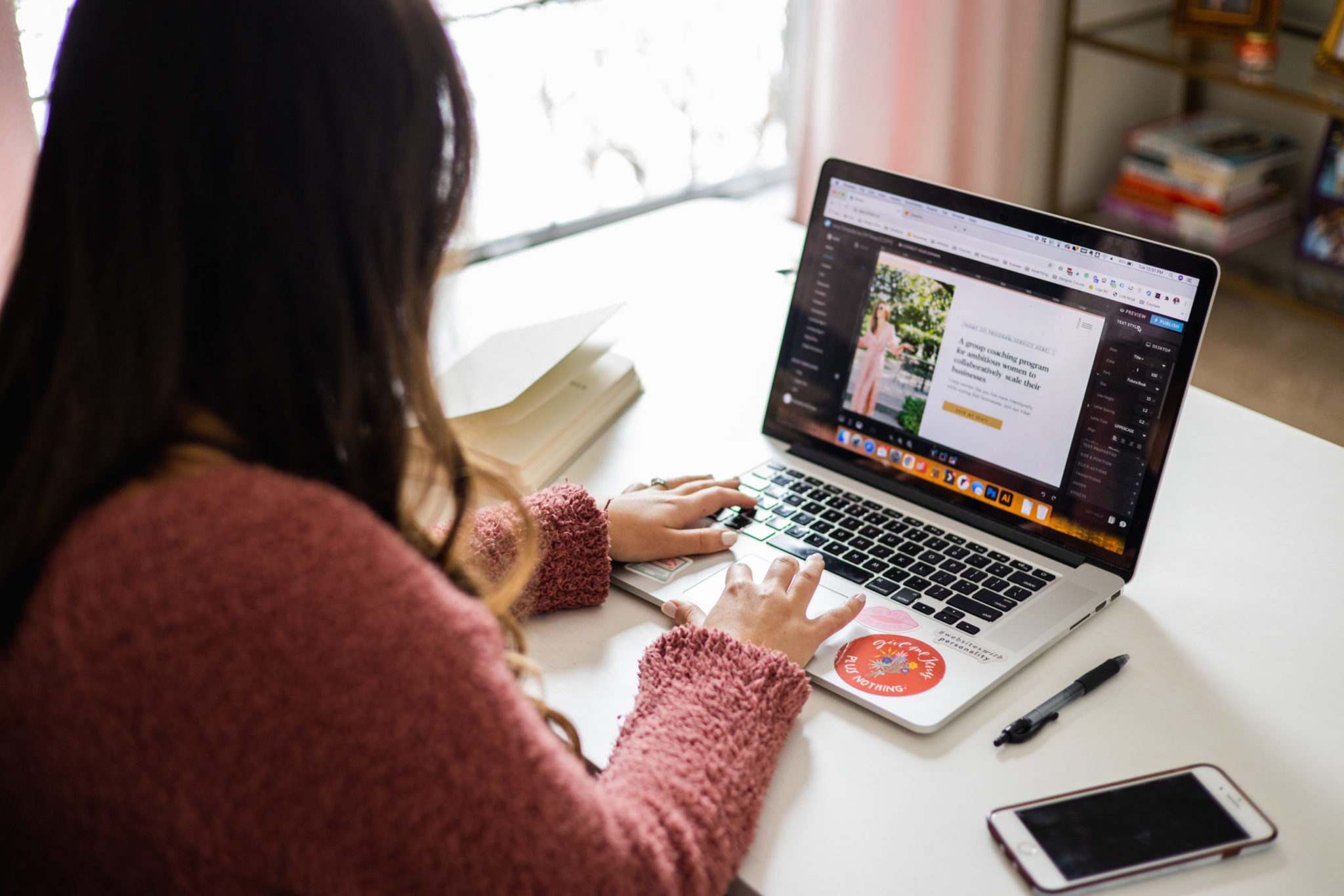 Website designer using Showit