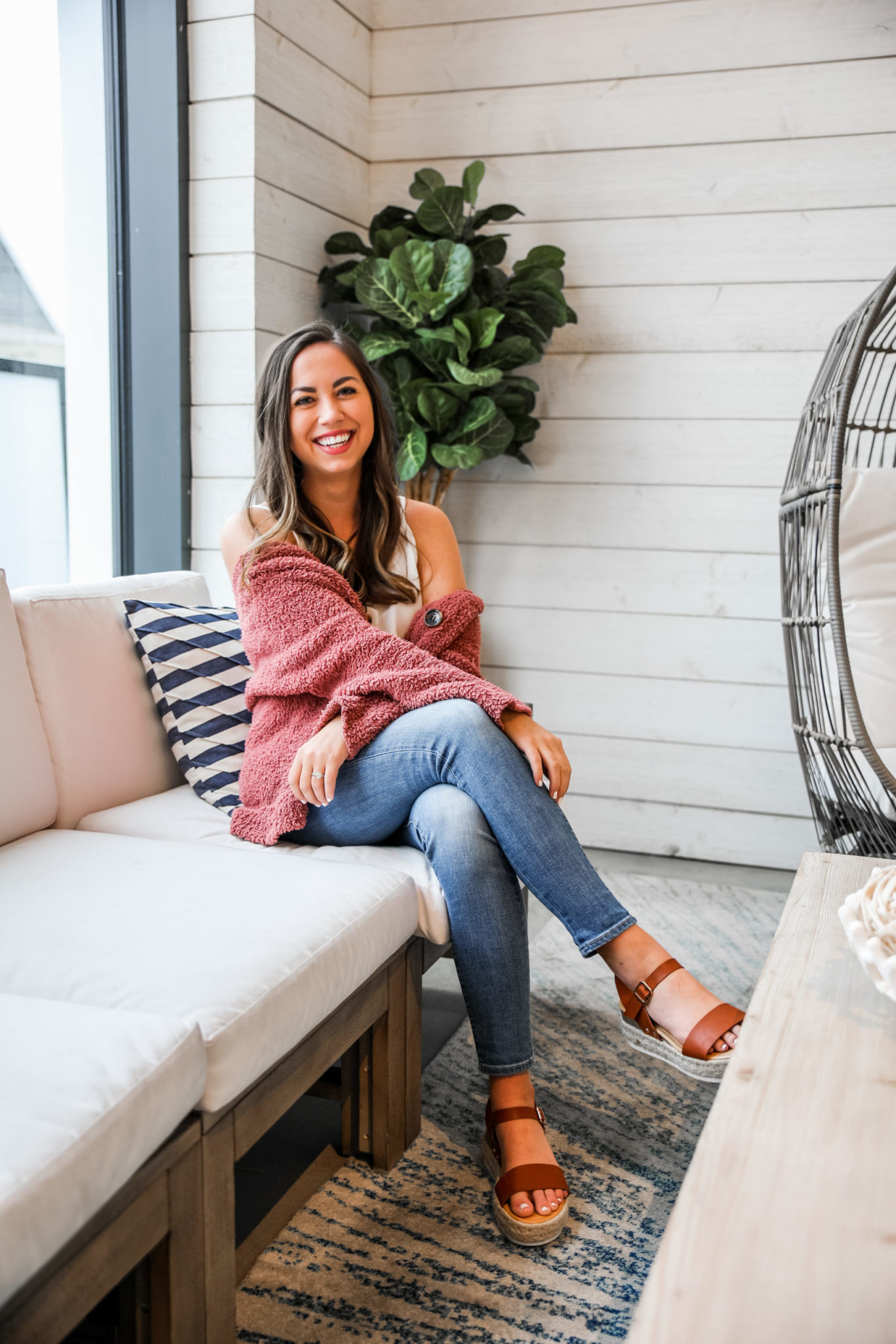 Learn 3 amazing tips from Elizabeth McCravy about growing her successful six-figure business in 4 years on the Breakthrough Brand Podcast.