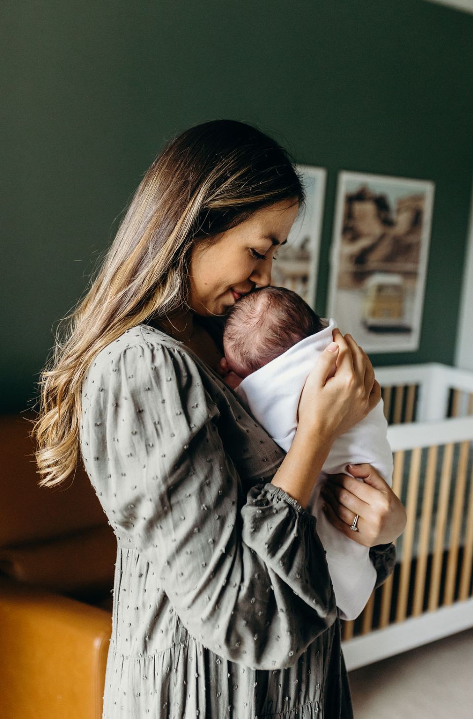 Newborn-Session-Colin-Elizabeth-McCravy-14 Tips from working moms about how to have help in your home, business, and with your kids on the Breakthrough Brand Podcast with host Elizabeth McCravy and special guests.